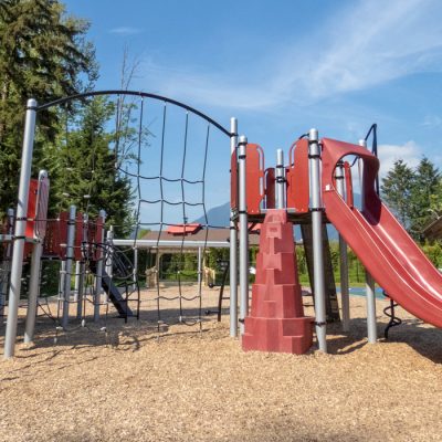 Capilano Little Ones 5-12 play structure